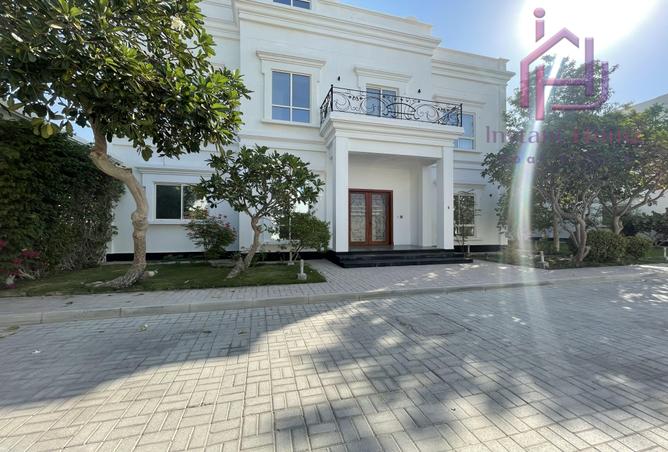 981310 - Property Image 2