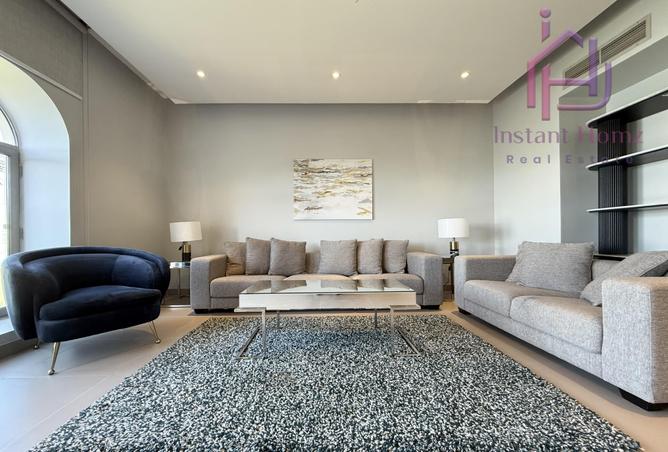 972294 - Property Image 2