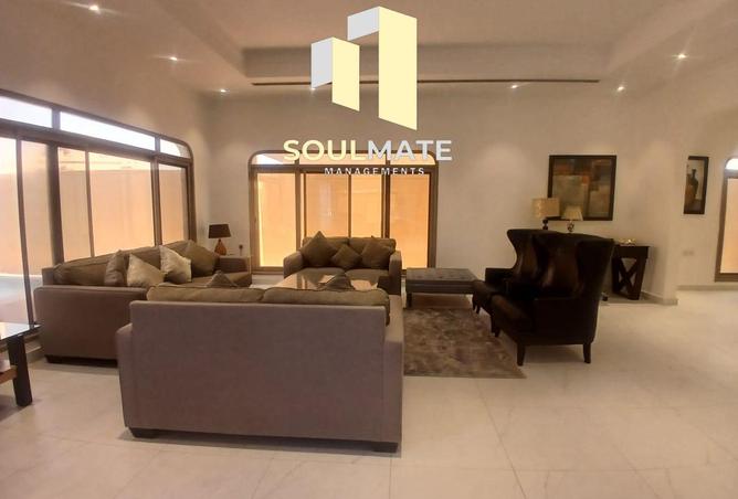 964044 - Property Image 2
