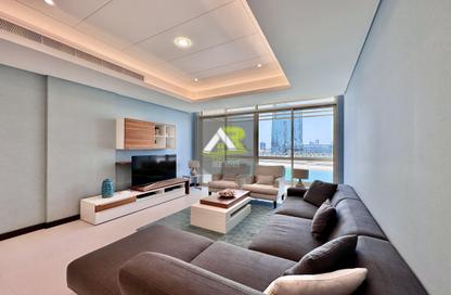 Apartment - 3 Bedrooms - 5 Bathrooms for rent in Reef Island - Capital Governorate