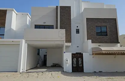 Villa - 4 Bedrooms - 6 Bathrooms for sale in Hidd - Muharraq Governorate
