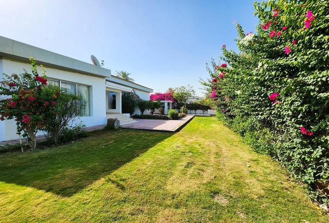 982044 - Property Main Image