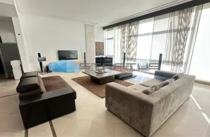 Apartment - 2 Bedrooms - 3 Bathrooms for rent in Al Juffair - Capital Governorate