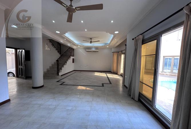 977575 - Property Image 3