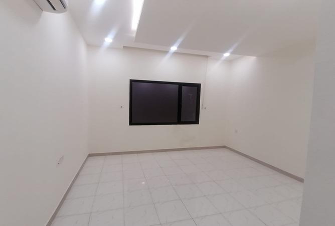 980192 - Property Image 2