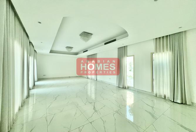 986520 - Property Image 2