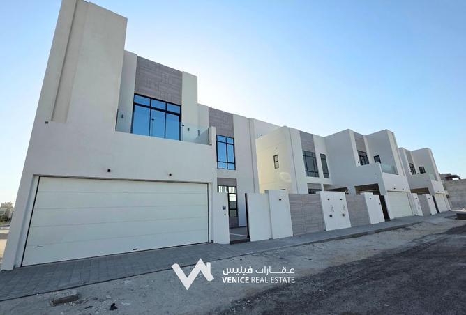 951061 - Property Image 2