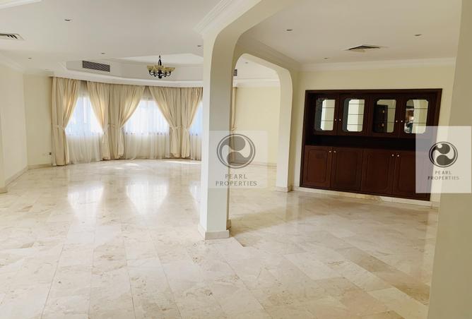 962730 - Property Image 2