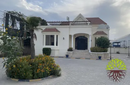 Villa - 4 Bedrooms - 5 Bathrooms for rent in Saar - Northern Governorate