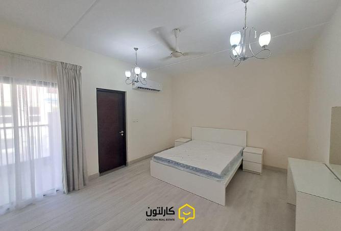 942359 - Property Image 2