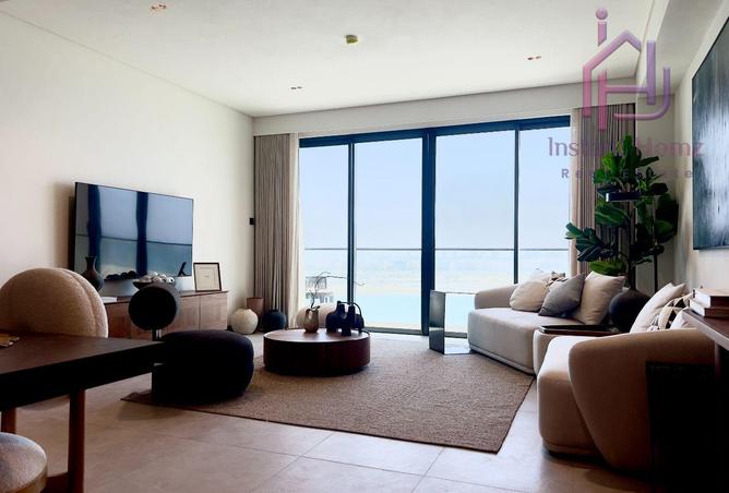 951121 - Property Image 2
