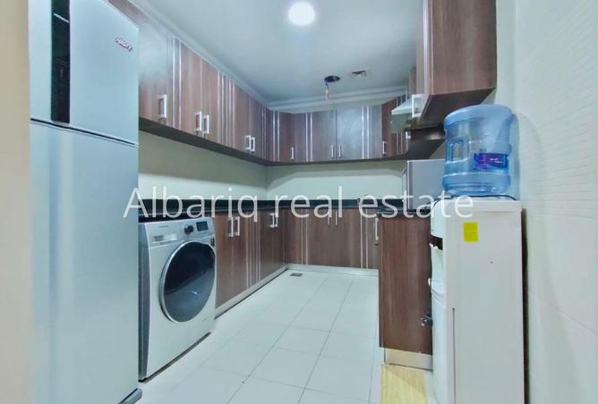 989642 - Property Image 3