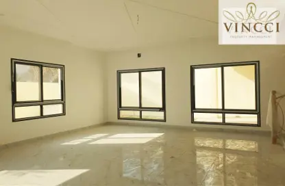 Villa - 5 Bedrooms - 6 Bathrooms for sale in Busaiteen - Muharraq Governorate