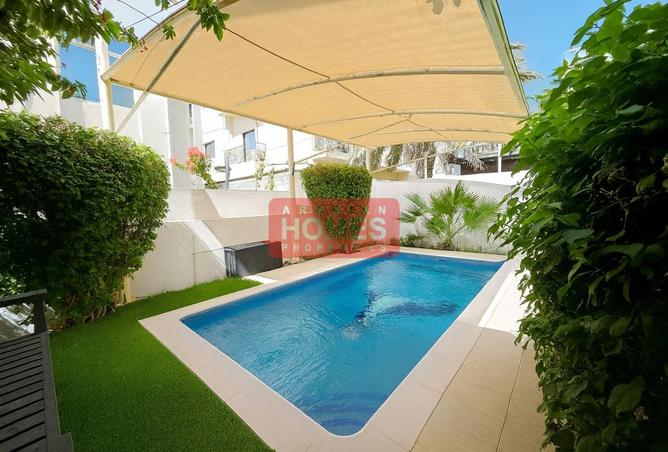 976422 - Property Image 2