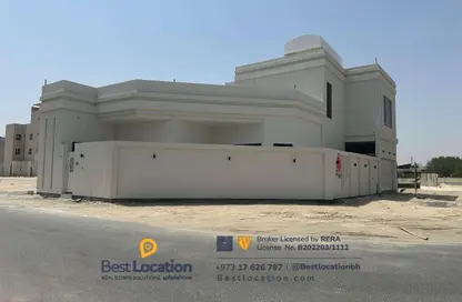 Villa - 4 Bedrooms - 5 Bathrooms for sale in Karrana - Northern Governorate