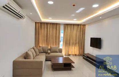 Apartment - 2 Bedrooms - 2 Bathrooms for rent in Busaiteen - Muharraq Governorate