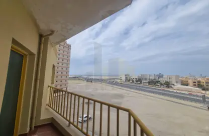 Apartment - 1 Bedroom - 1 Bathroom for rent in Busaiteen - Muharraq Governorate