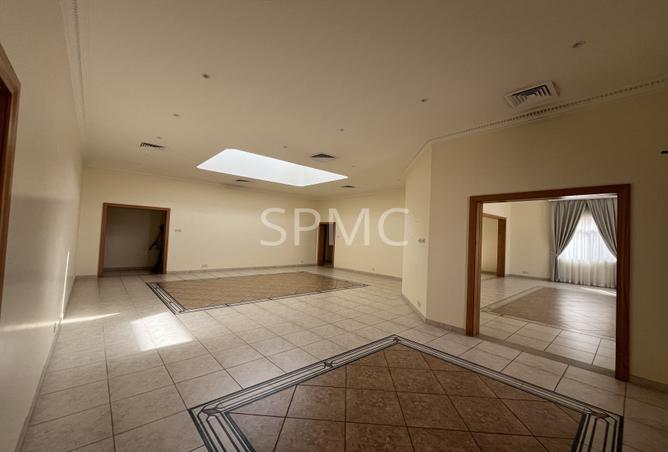 975286 - Property Image 3