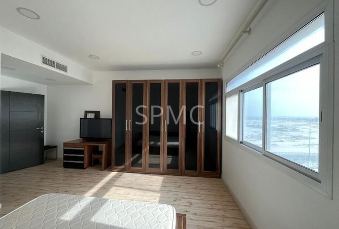 980097 - Property Image 2