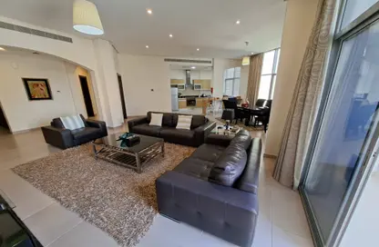 شقة - 2 غرف نوم - 3 حمامات للايجار في السيف - محافظة العاصمة