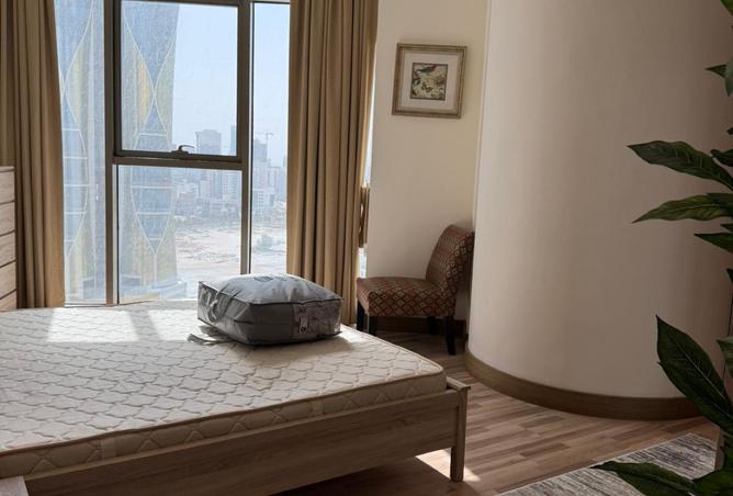 987667 - Property Image 2