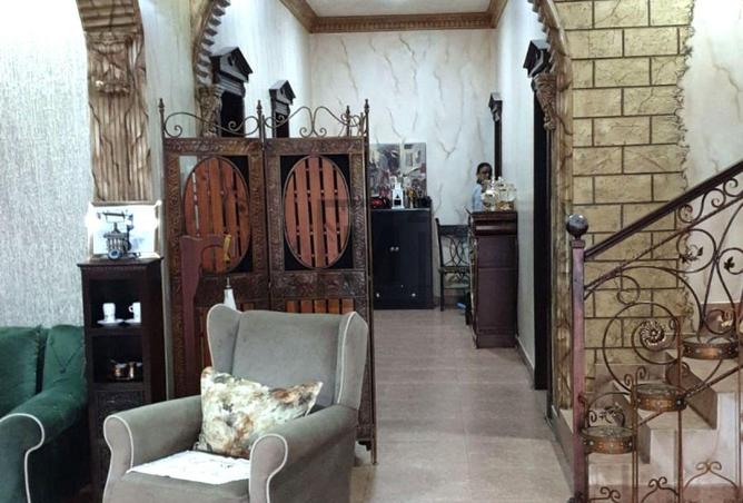 974160 - Property Image 2