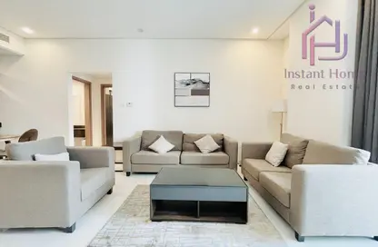 Apartment - 2 Bedrooms - 3 Bathrooms for rent in Al Juffair - Capital Governorate