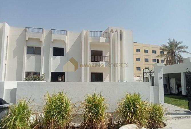 980049 - Property Image 2