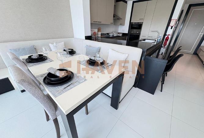 985477 - Property Image 2