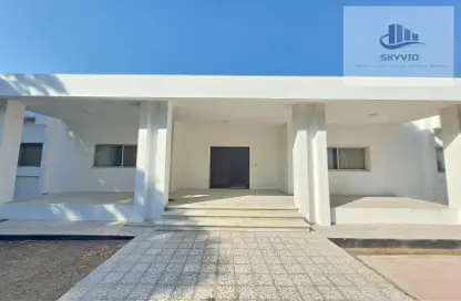 Outdoor House image for: Villa - 4 Bedrooms - 3 Bathrooms for rent in Saar - Northern Governorate, Image 1