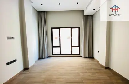 Apartment - 2 Bedrooms - 2 Bathrooms for rent in Al Burhama - Manama - Capital Governorate