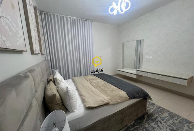 943658 - Property Image 2