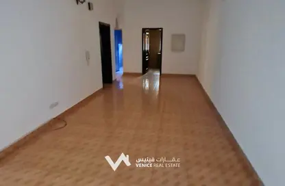 شقة - 2 غرف نوم - 2 حمامات للايجار في عالي - المحافظة الوسطى
