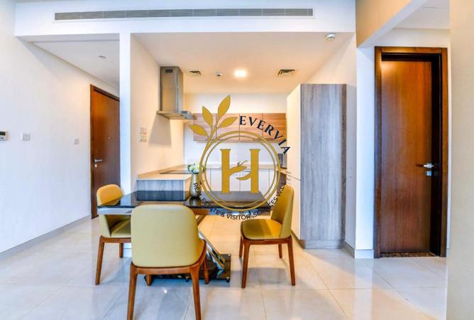 984351 - Property Image 2