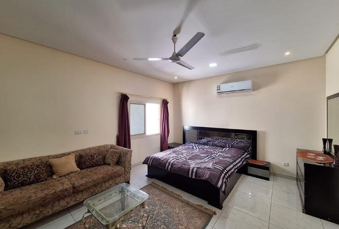 958072 - Property Image 3