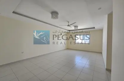 Empty Room image for: Apartment - 3 Bedrooms - 2 Bathrooms for sale in Janabiya - Northern Governorate, Image 1