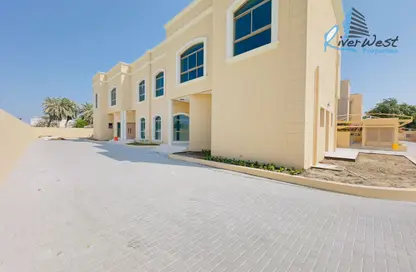 فيلا - 5 غرف نوم - 5 حمامات للايجار في سار - المحافظة الشمالية