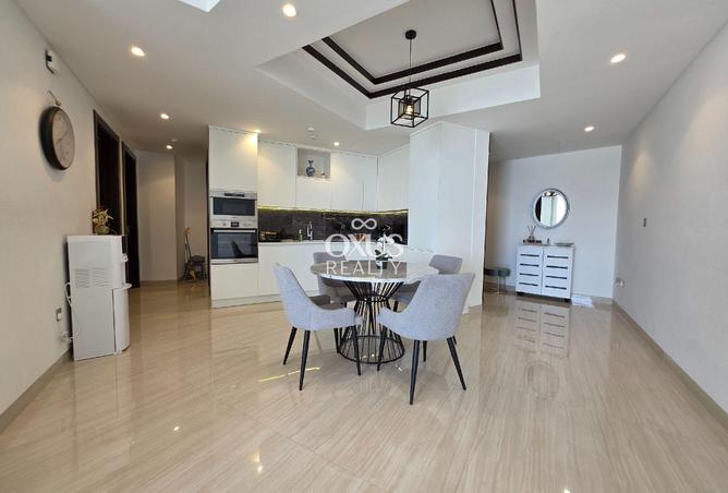 983617 - Property Image 2