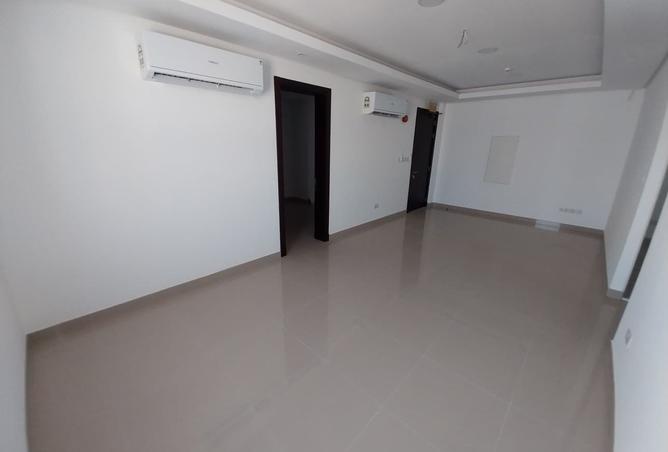 990086 - Property Image 3