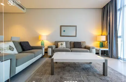 Apartment - 2 Bedrooms - 3 Bathrooms for rent in Reef Island - Capital Governorate