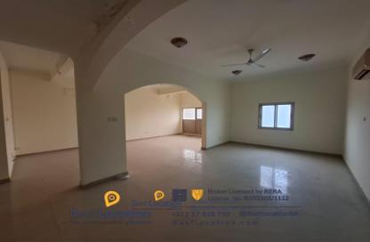 Apartment - 3 Bedrooms - 2 Bathrooms for rent in Salmaniya - Manama - Capital Governorate