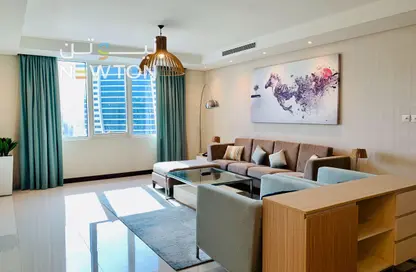 Apartment - 2 Bedrooms - 3 Bathrooms for rent in Al Juffair - Capital Governorate