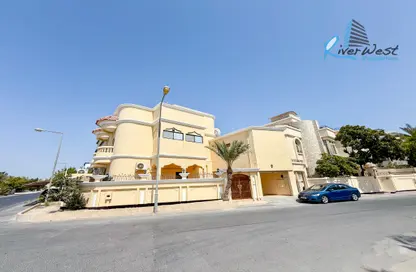 Villa - 3 Bedrooms - 4 Bathrooms for sale in Zinj - Manama - Capital Governorate