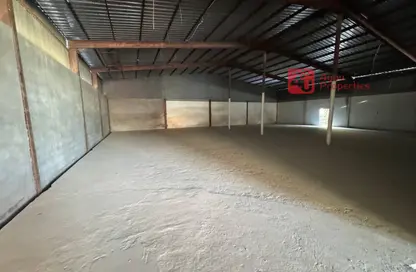 Warehouse - Studio - 1 Bathroom for rent in Salmabad - Central Governorate