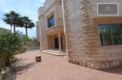 Villa - 4 Bedrooms - 6 Bathrooms for rent in Busaiteen - Muharraq Governorate