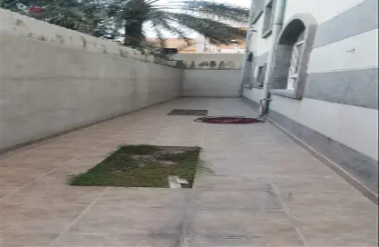 فيلا - 6 غرف نوم - 6 حمامات للايجار في الحد - المحرق