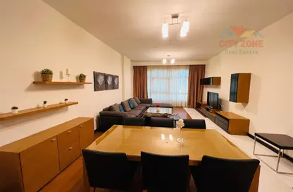 Apartment - 3 Bedrooms - 4 Bathrooms for rent in Al Juffair - Capital Governorate
