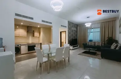 Apartment - 2 Bedrooms - 3 Bathrooms for rent in Al Juffair - Capital Governorate