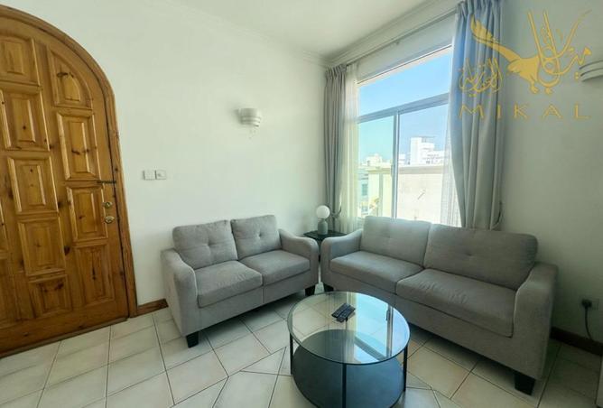 963682 - Property Image 2