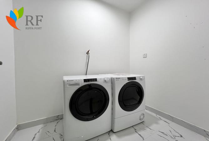 955084 - Property Image 2